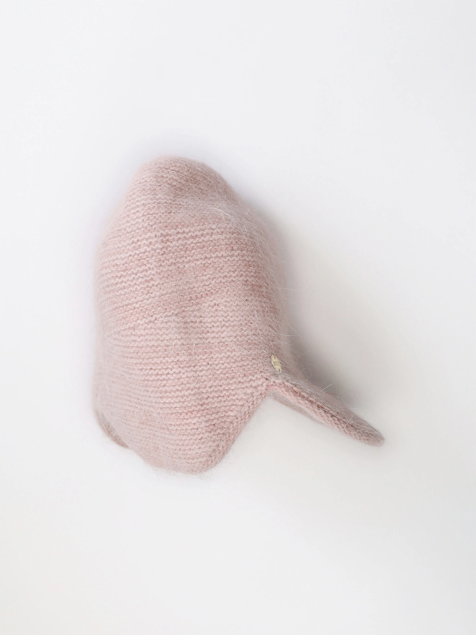 Шапка-ушанка из ангоры и нейлона с козырьком в ассортименте